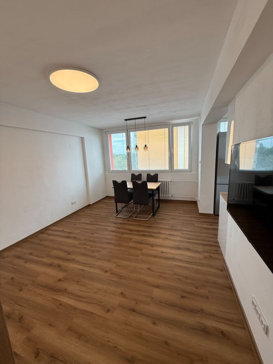 Pronájem bytu 3+kk 60 m², Nerudova, Kolín, Středočeský kraj Pronájem bytu 3+kk 60 m², Nerudova, Kolín, Středočeský kraj