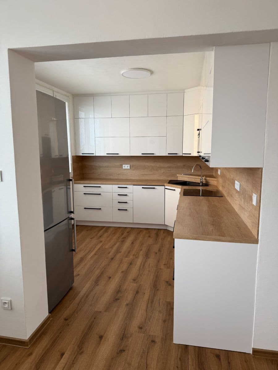 Pronájem bytu 3+kk 60 m², Nerudova, Kolín, Středočeský kraj Pronájem bytu 3+kk 60 m², Nerudova, Kolín, Středočeský kraj