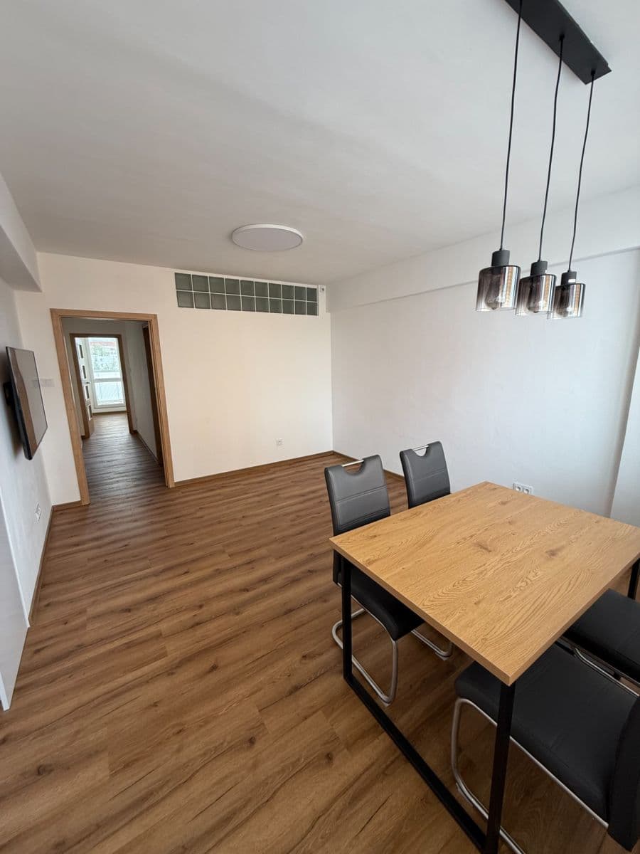 Pronájem bytu 3+kk 60 m², Nerudova, Kolín, Středočeský kraj Pronájem bytu 3+kk 60 m², Nerudova, Kolín, Středočeský kraj