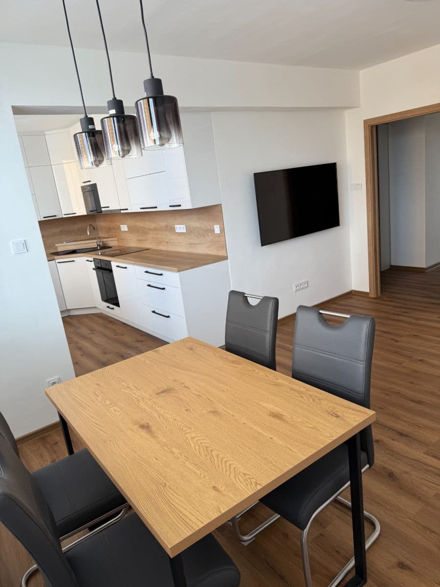 Pronájem bytu 3+kk 60 m², Nerudova, Kolín, Středočeský kraj Pronájem bytu 3+kk 60 m², Nerudova, Kolín, Středočeský kraj