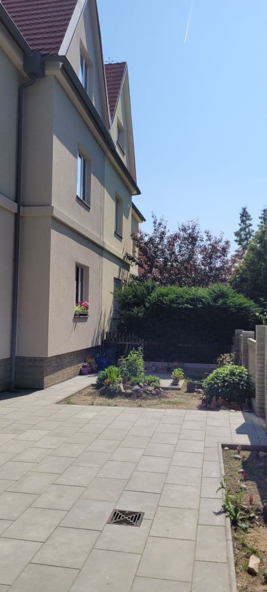 Pronájem bytu 2+kk 75 m², Zahradníčkova, Praha, Praha Pronájem bytu 2+kk 75 m², Zahradníčkova, Praha, Praha