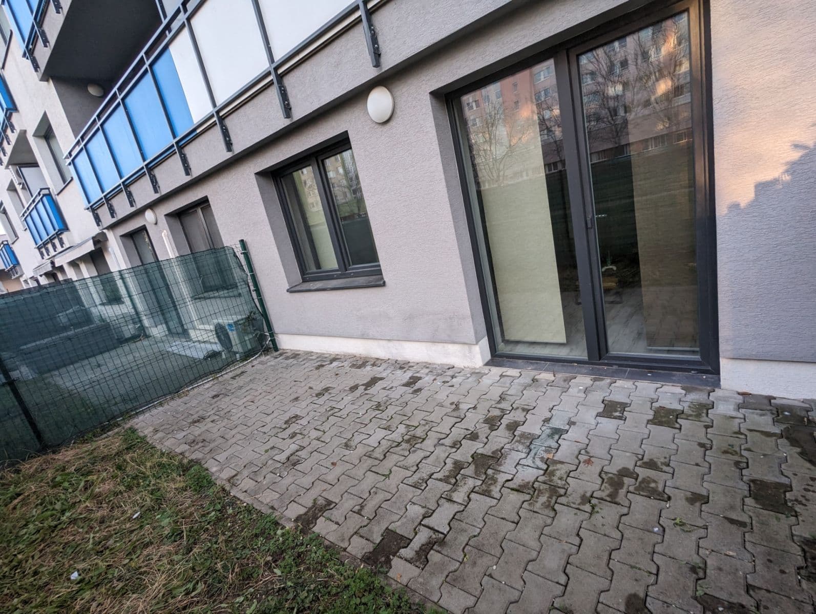 Pronájem bytu 1+1 52 m², Uzbecká, Podunajské Biskupice, Bratislavský kraj Pronájem bytu 1+1 52 m², Uzbecká, Podunajské Biskupice, Bratislavský kraj