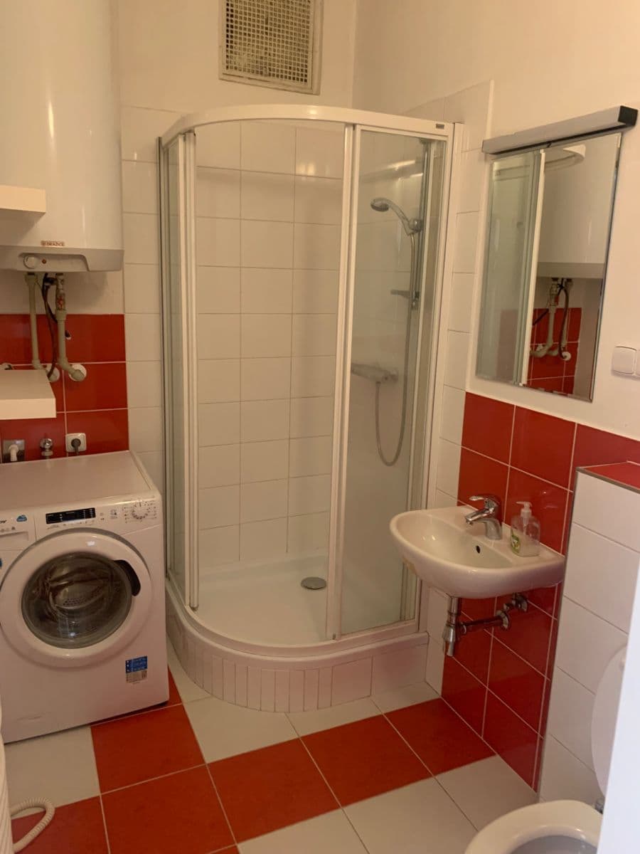 Pronájem bytu 2+1 67 m², Za Vokovickou vozovnou, Praha, Praha Pronájem bytu 2+1 67 m², Za Vokovickou vozovnou, Praha, Praha