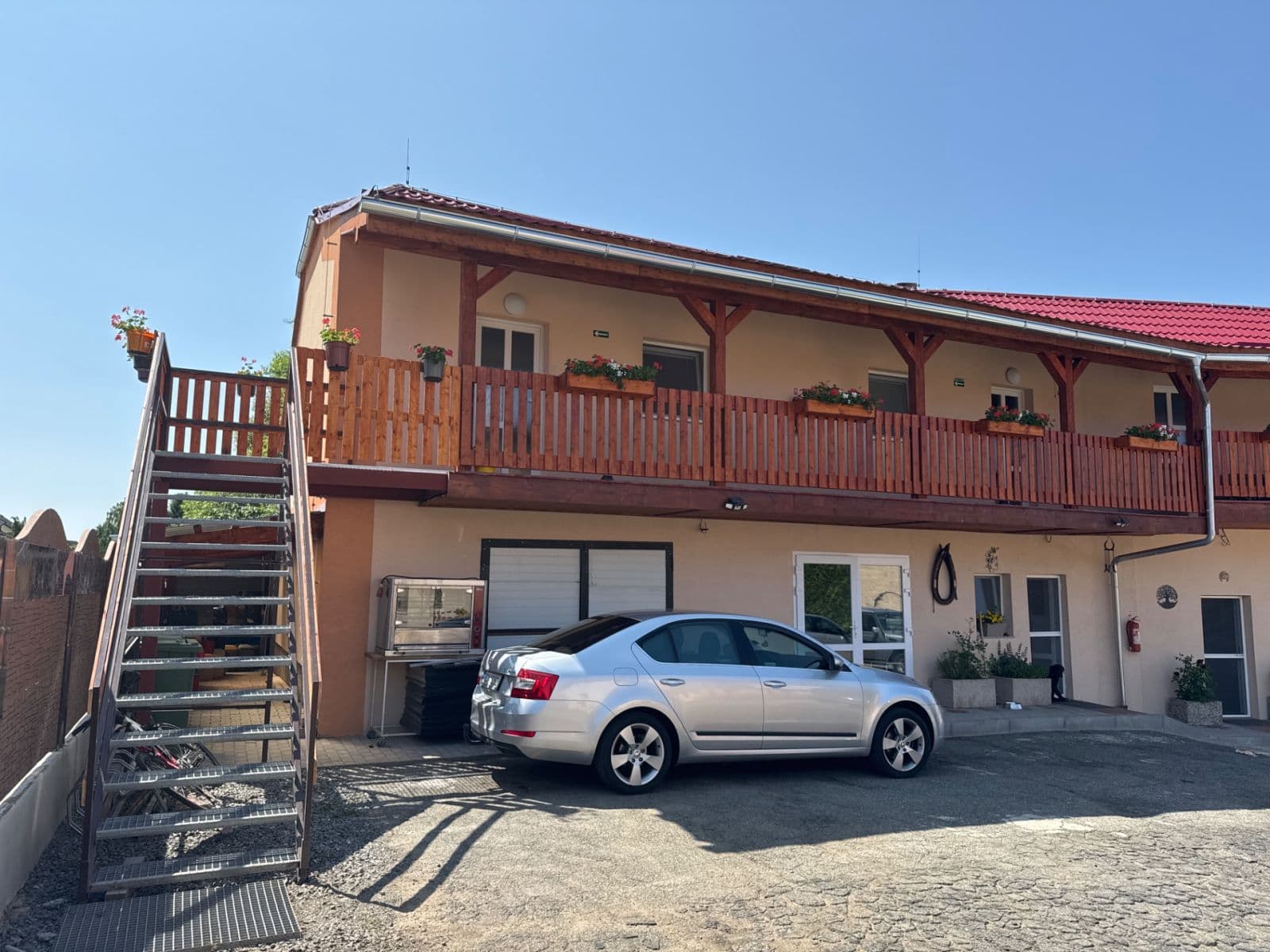 Pronájem bytu 1+kk 36 m², Libeř, Středočeský kraj Pronájem bytu 1+kk 36 m², Libeř, Středočeský kraj