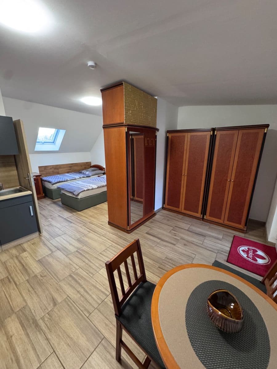Pronájem bytu 1+kk 36 m², Libeř, Středočeský kraj Pronájem bytu 1+kk 36 m², Libeř, Středočeský kraj