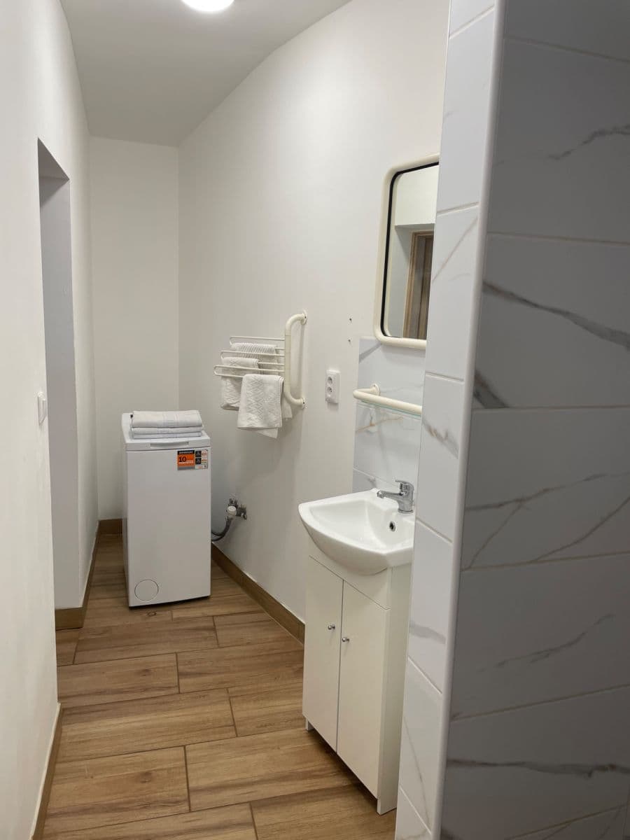 Pronájem bytu 1+kk 36 m², Libeř, Středočeský kraj Pronájem bytu 1+kk 36 m², Libeř, Středočeský kraj