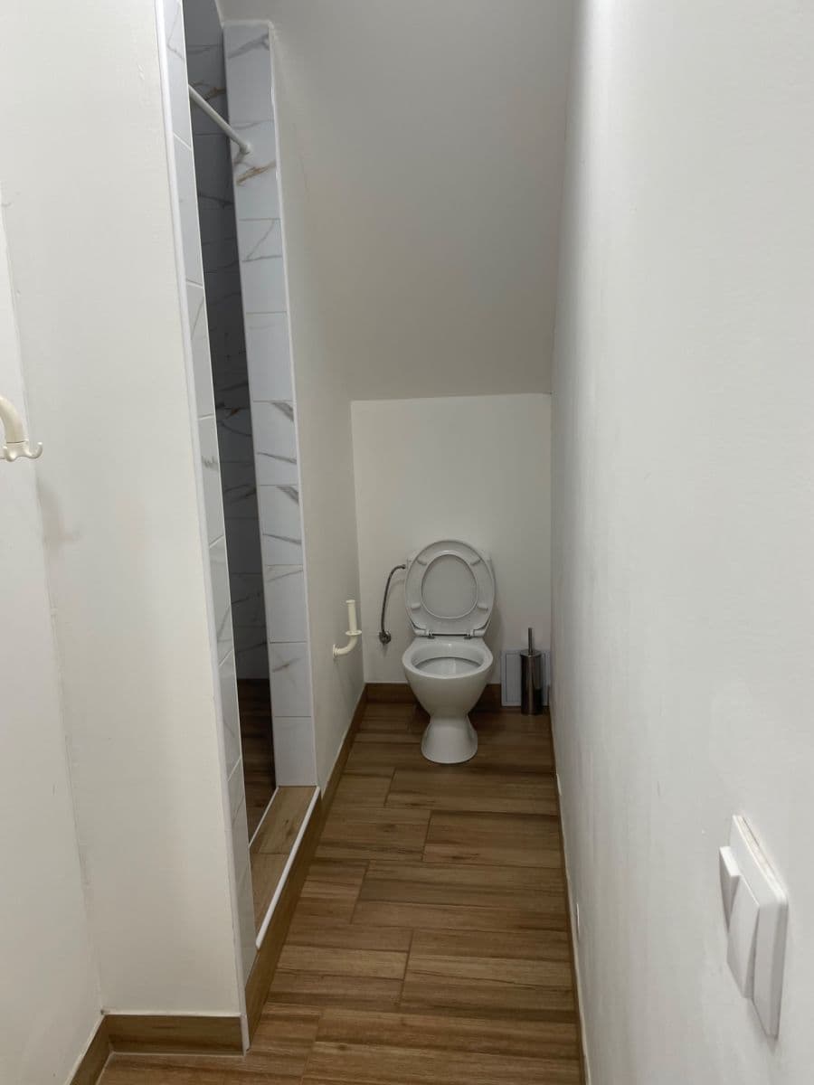 Pronájem bytu 1+kk 36 m², Libeř, Středočeský kraj Pronájem bytu 1+kk 36 m², Libeř, Středočeský kraj