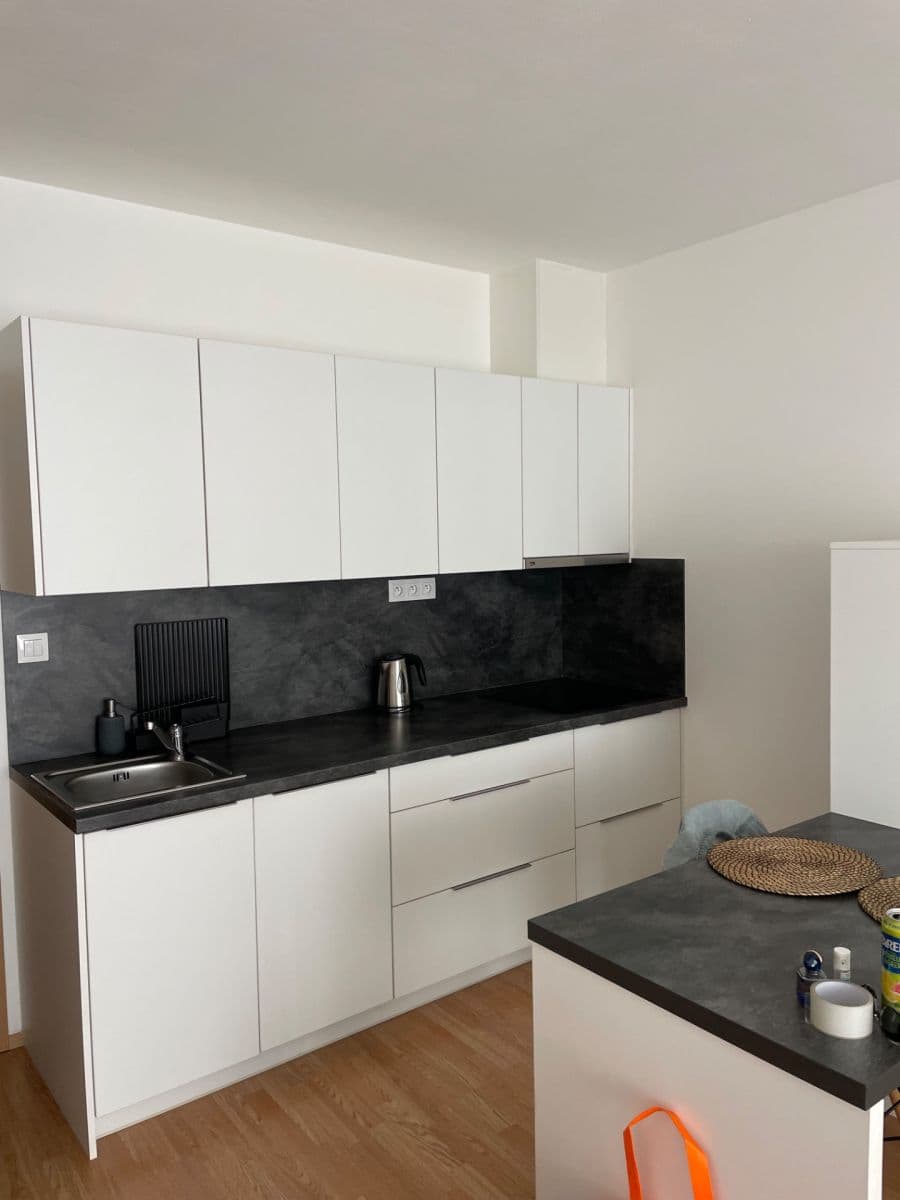 Pronájem bytu 2+kk 53 m², Ječná, Hostivice, Středočeský kraj Pronájem bytu 2+kk 53 m², Ječná, Hostivice, Středočeský kraj