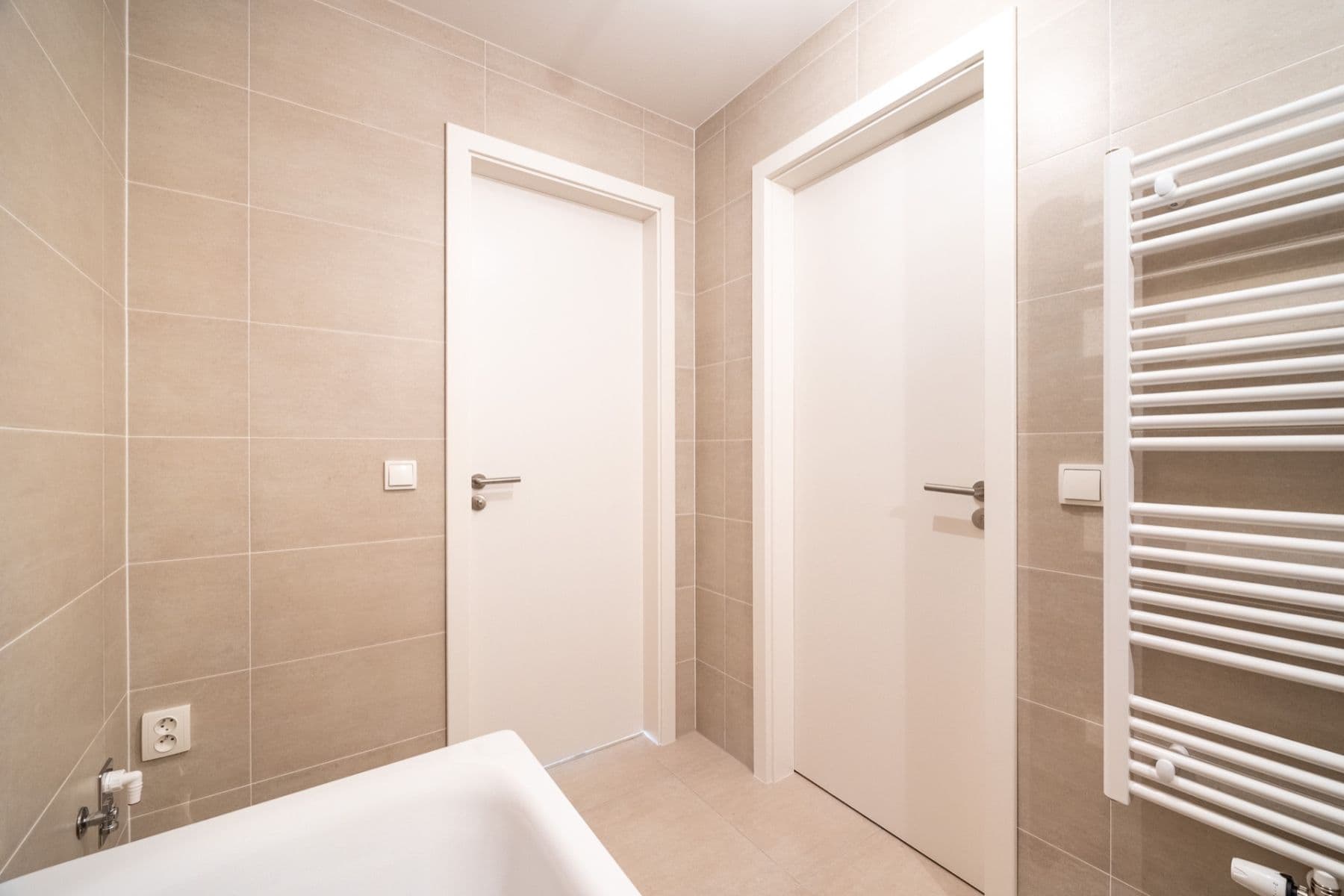 Prodej bytu 2+kk 45 m², V Háji, Praha, Praha Prodej bytu 2+kk 45 m², V Háji, Praha, Praha