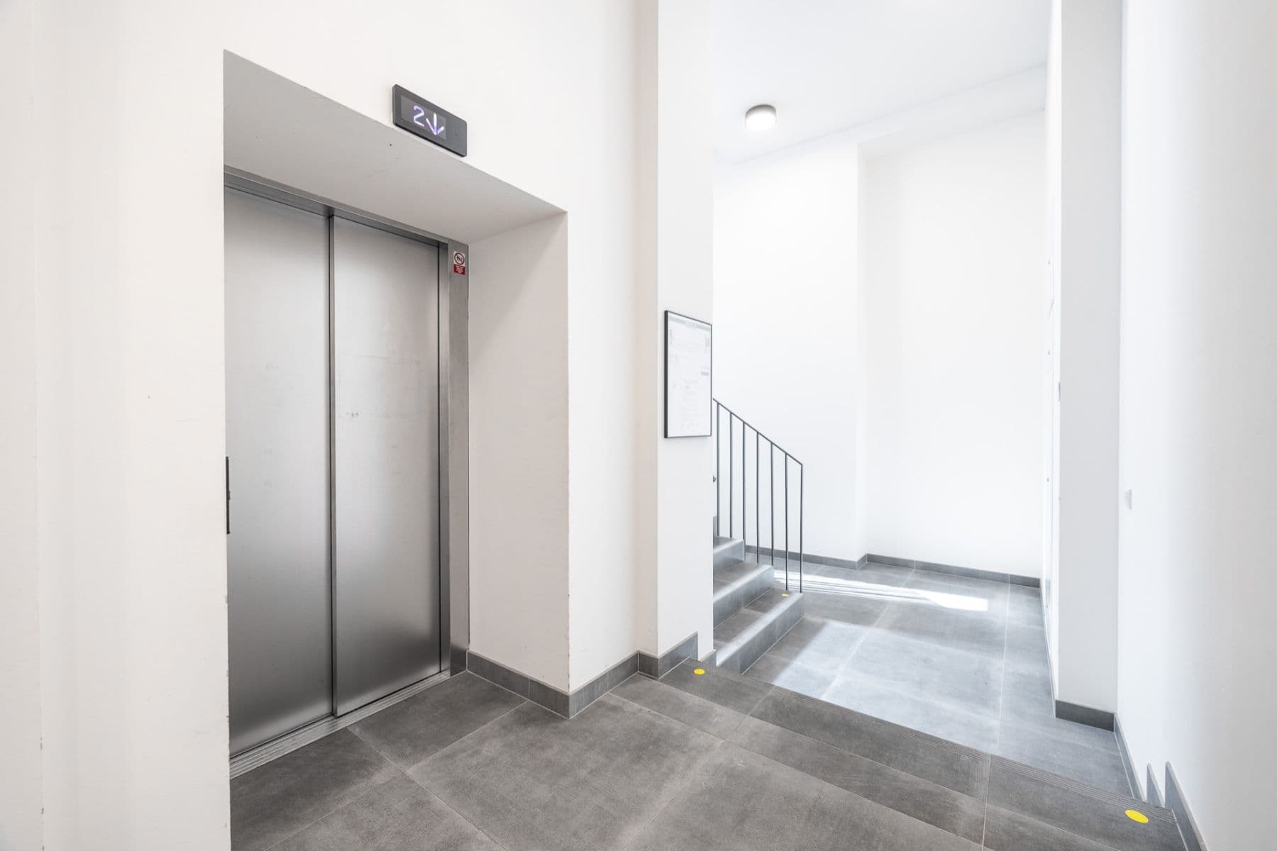 Prodej bytu 2+kk 45 m², V Háji, Praha, Praha Prodej bytu 2+kk 45 m², V Háji, Praha, Praha