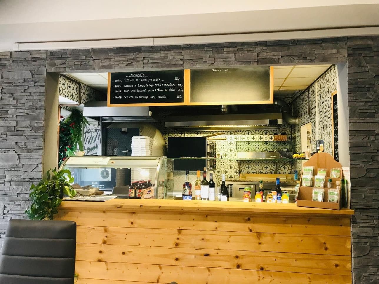 Prodej domu 700 m², pozemek 800 m², Mladoboleslavská, Praha, Praha Prodej domu 700 m², pozemek 800 m², Mladoboleslavská, Praha, Praha