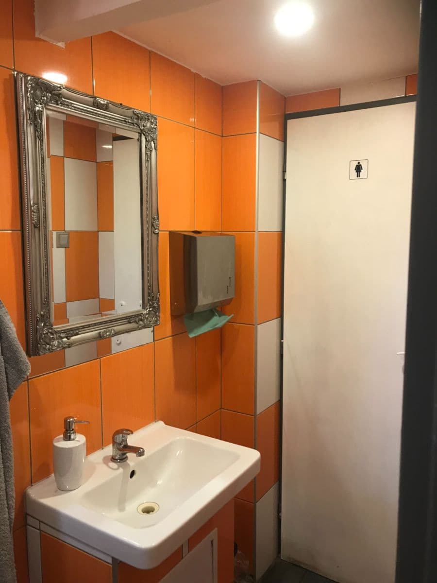 Prodej domu 700 m², pozemek 800 m², Mladoboleslavská, Praha, Praha Prodej domu 700 m², pozemek 800 m², Mladoboleslavská, Praha, Praha