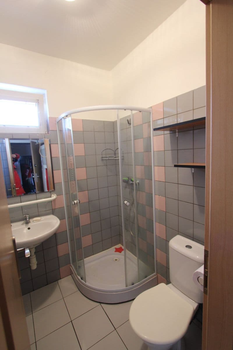 Prodej domu 700 m², pozemek 800 m², Mladoboleslavská, Praha, Praha Prodej domu 700 m², pozemek 800 m², Mladoboleslavská, Praha, Praha