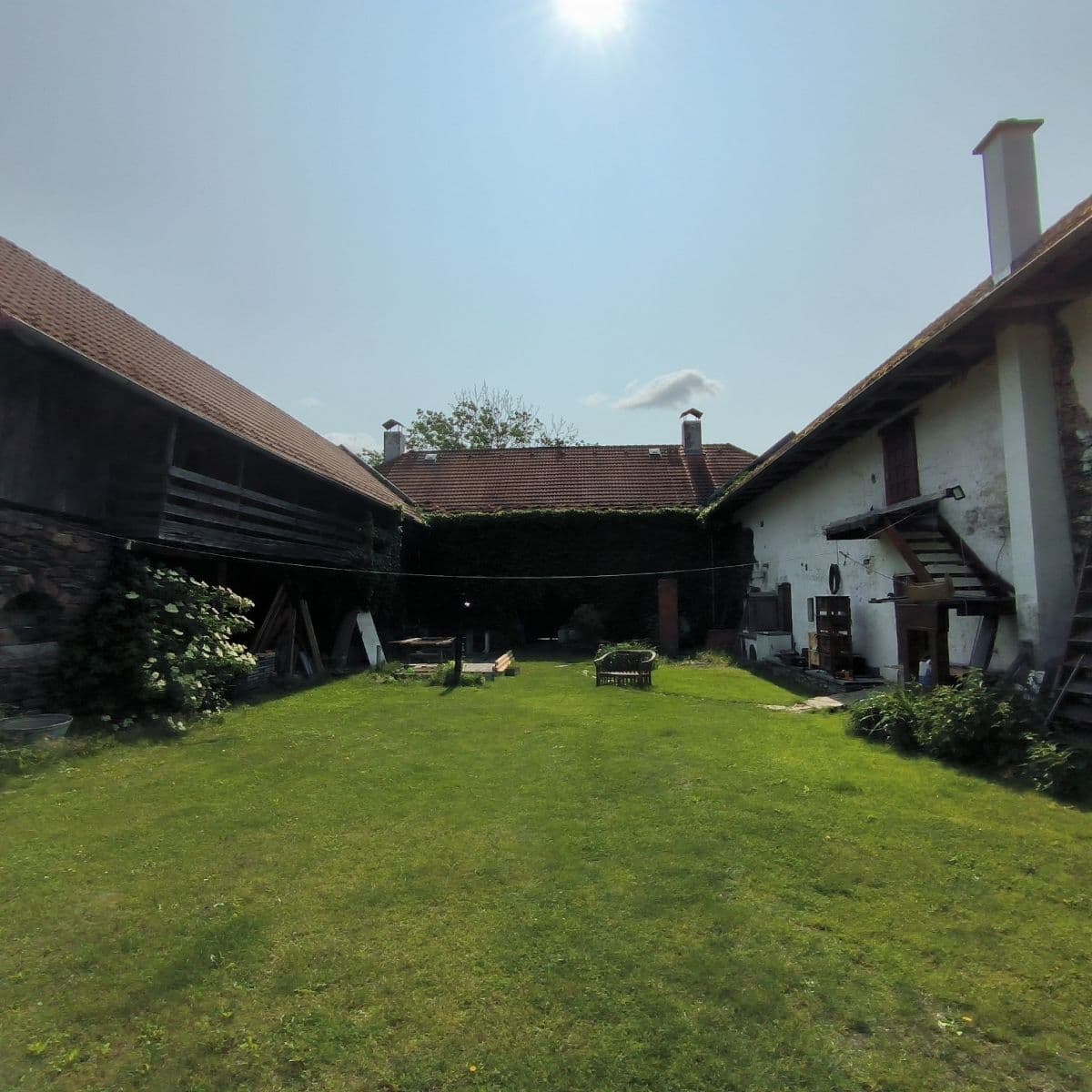 Prodej domu 520 m², pozemek 1.713 m², Malšín, Jihočeský kraj Prodej domu 520 m², pozemek 1.713 m², Malšín, Jihočeský kraj