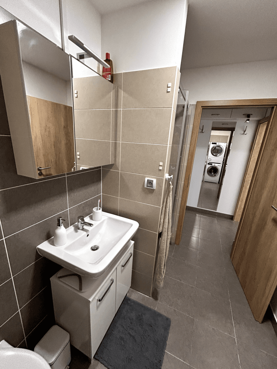 Pronájem bytu 2+kk 36 m², Cesta brigádníků, Kralupy nad Vltavou, Středočeský kraj Pronájem bytu 2+kk 36 m², Cesta brigádníků, Kralupy nad Vltavou, Středočeský kraj