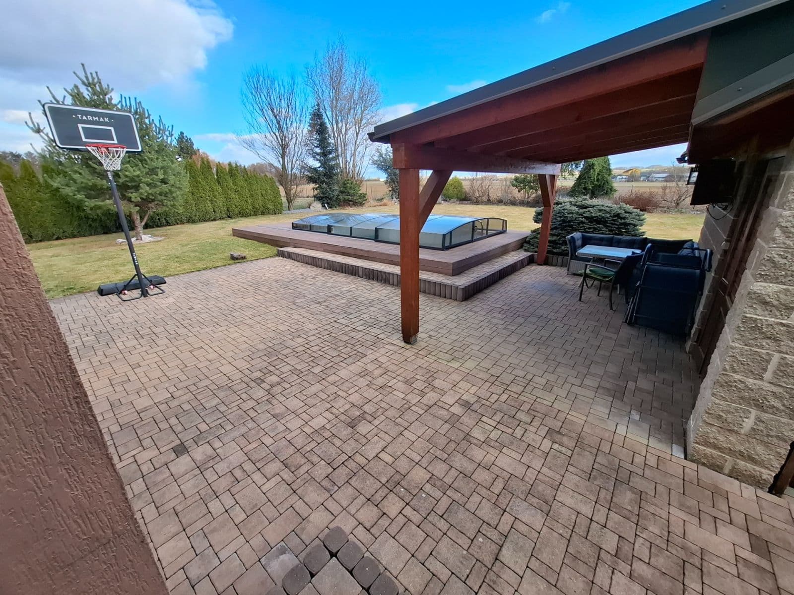 Prodej domu 290 m², pozemek 979 m², Modletice, Středočeský kraj Prodej domu 290 m², pozemek 979 m², Modletice, Středočeský kraj