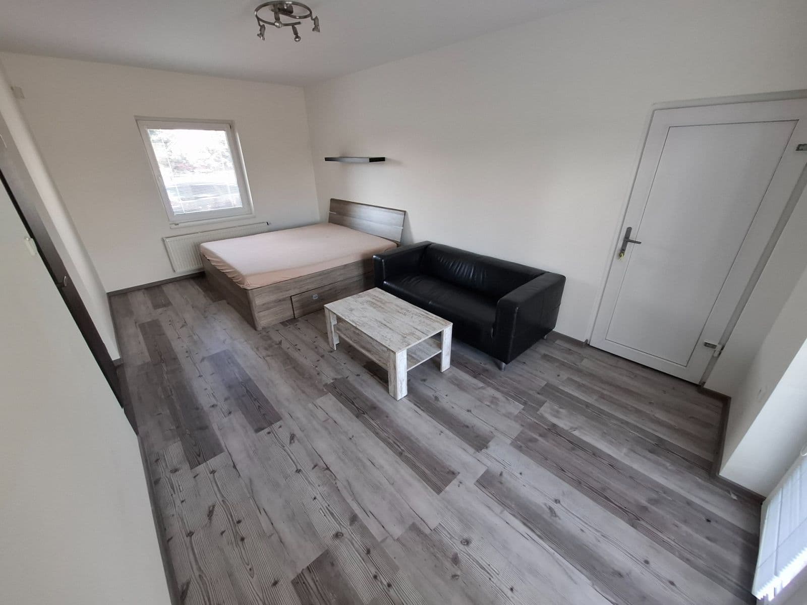 Prodej domu 290 m², pozemek 979 m², Modletice, Středočeský kraj Prodej domu 290 m², pozemek 979 m², Modletice, Středočeský kraj