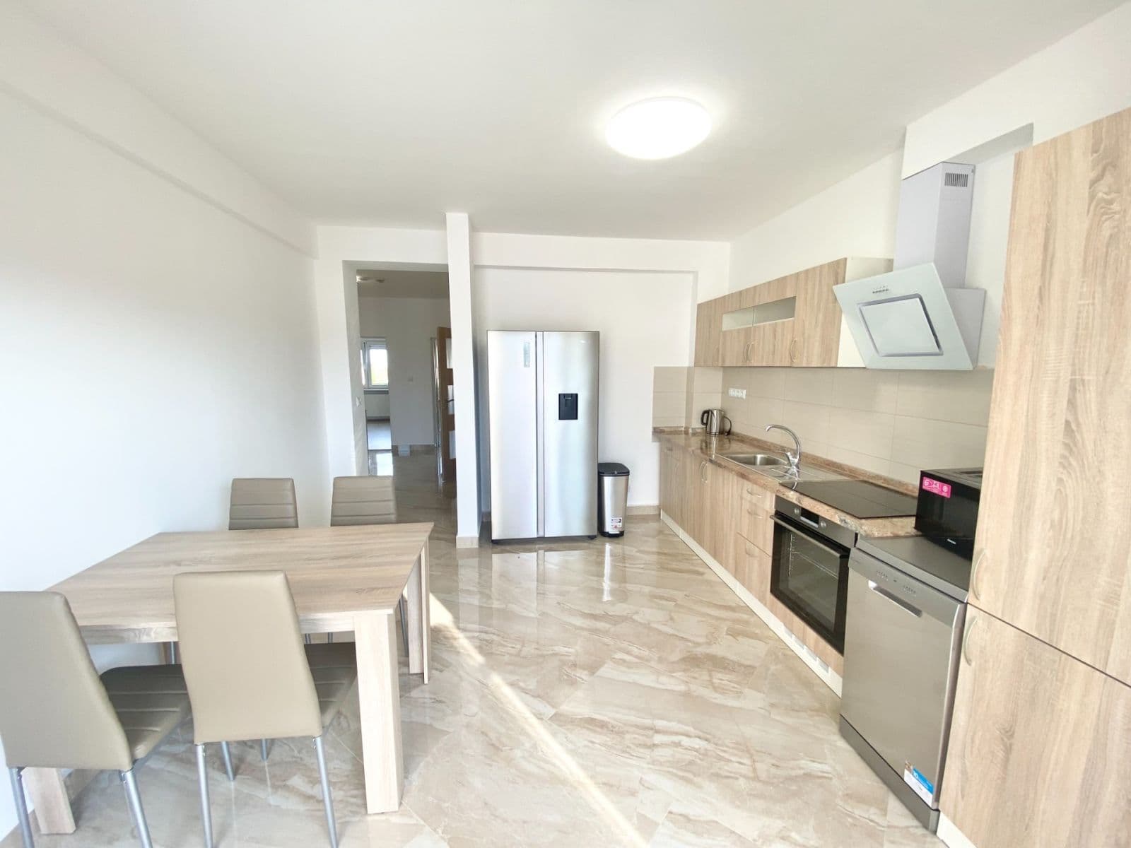 Pronájem bytu 3+1 100 m², Böhmova, Brno, Jihomoravský kraj Pronájem bytu 3+1 100 m², Böhmova, Brno, Jihomoravský kraj