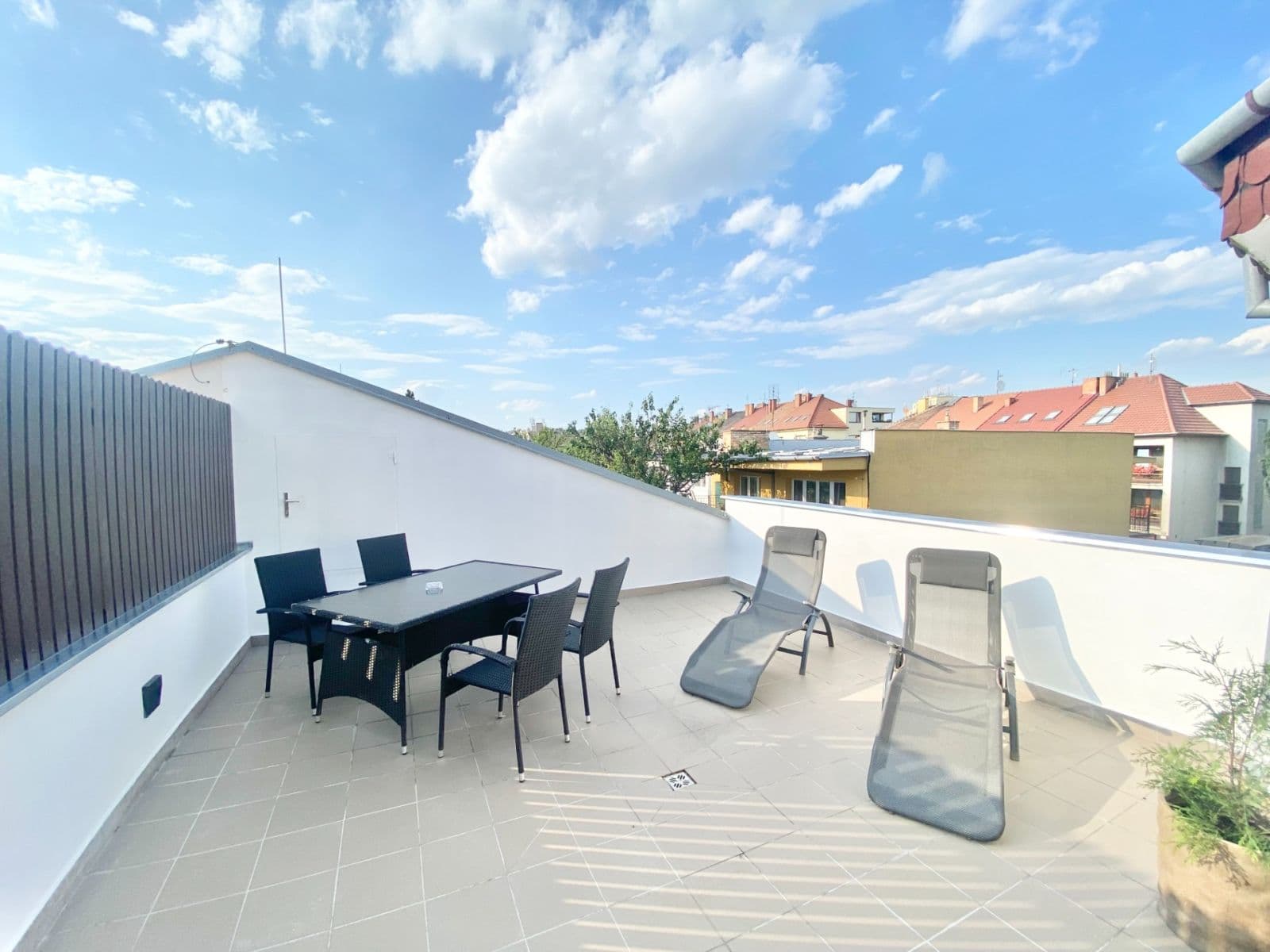 Pronájem bytu 3+1 100 m², Böhmova, Brno, Jihomoravský kraj Pronájem bytu 3+1 100 m², Böhmova, Brno, Jihomoravský kraj