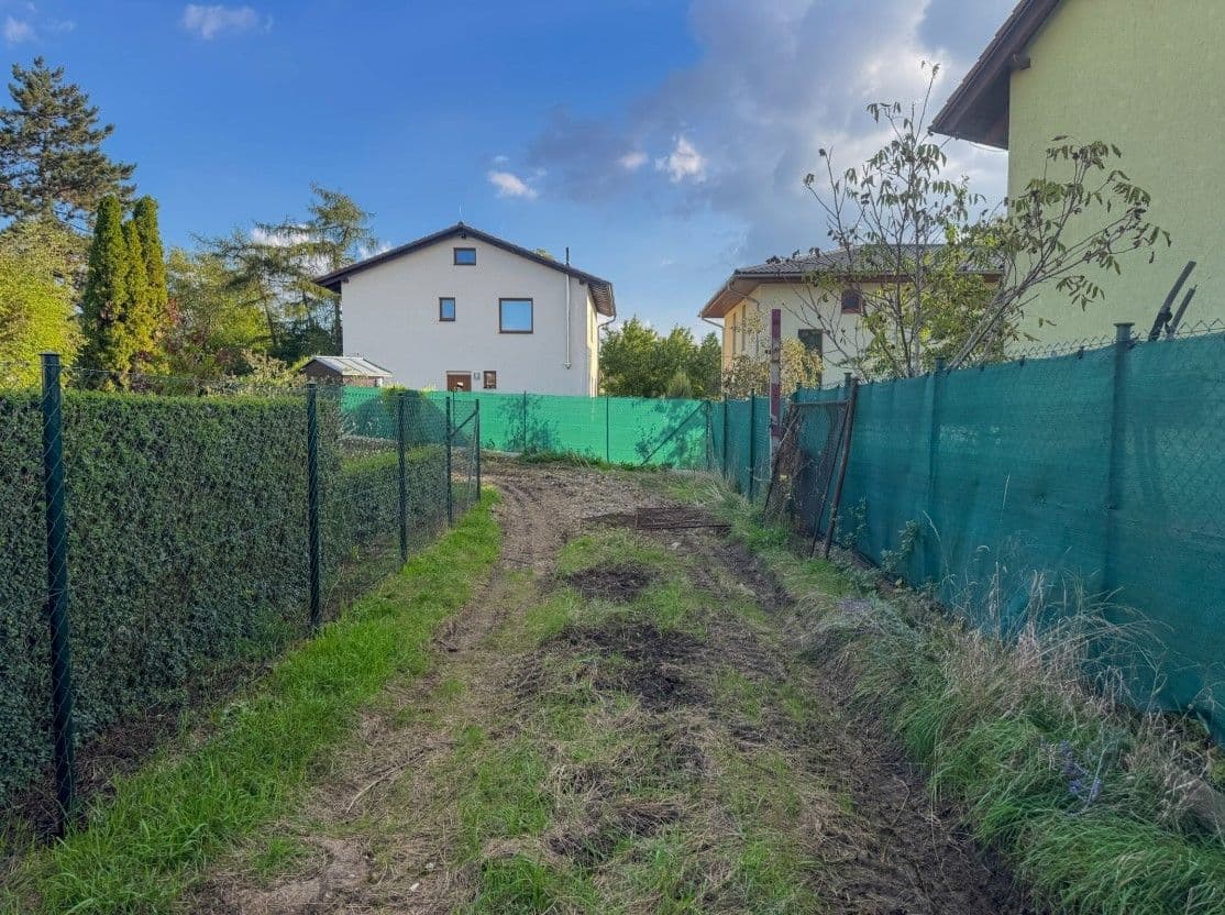 Prodej pozemku 821 m², U Červeného mlýnku, Praha, Praha Prodej pozemku 821 m², U Červeného mlýnku, Praha, Praha