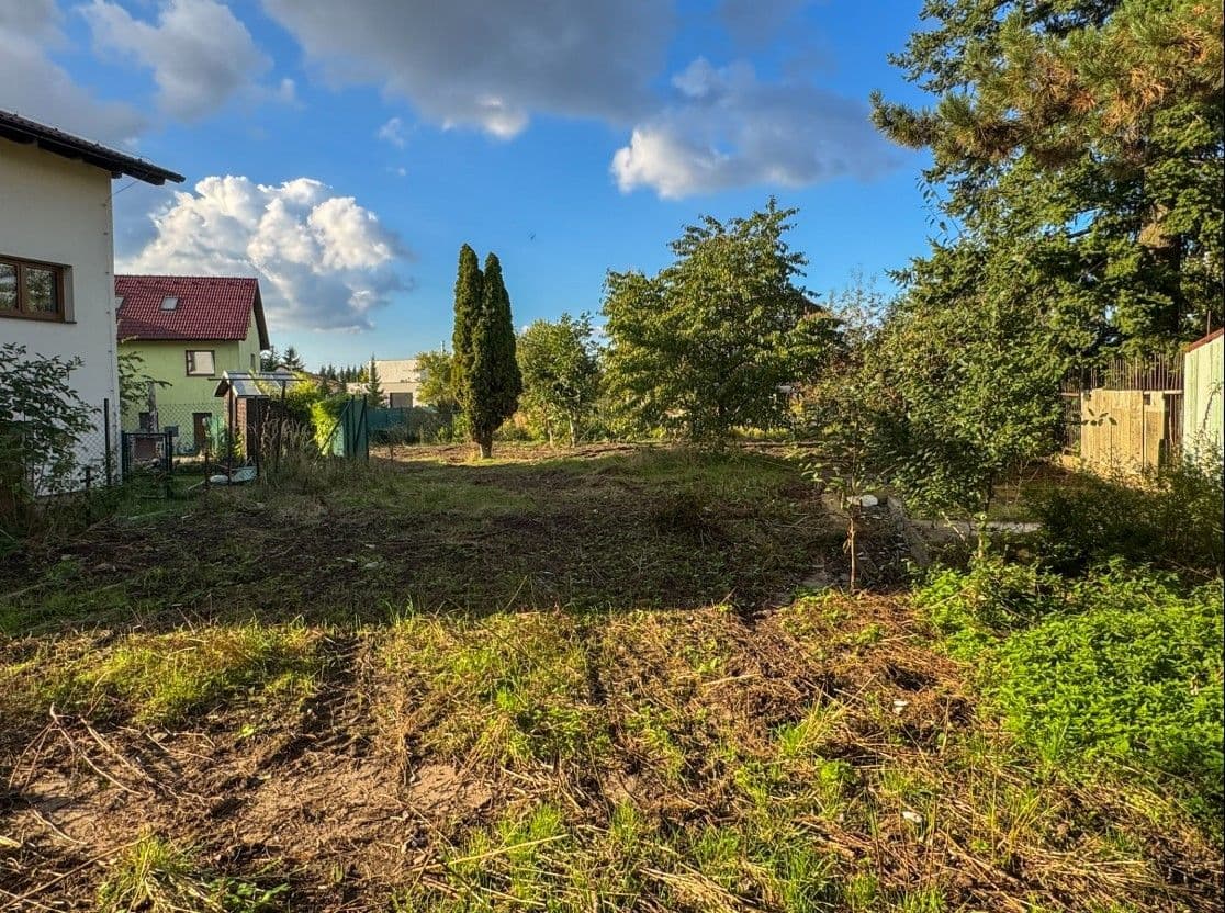 Prodej pozemku 821 m², U Červeného mlýnku, Praha, Praha Prodej pozemku 821 m², U Červeného mlýnku, Praha, Praha