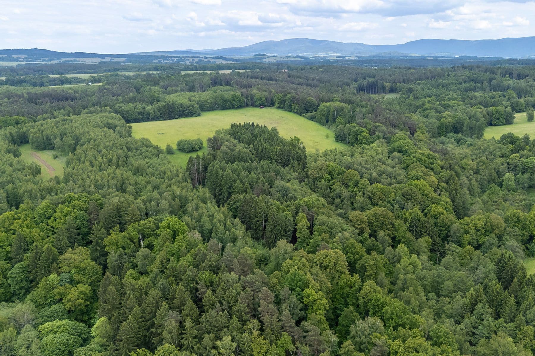 Prodej pozemku 14.573 m², Předlánce, Višňová, Liberecký kraj Prodej pozemku 14.573 m², Předlánce, Višňová, Liberecký kraj