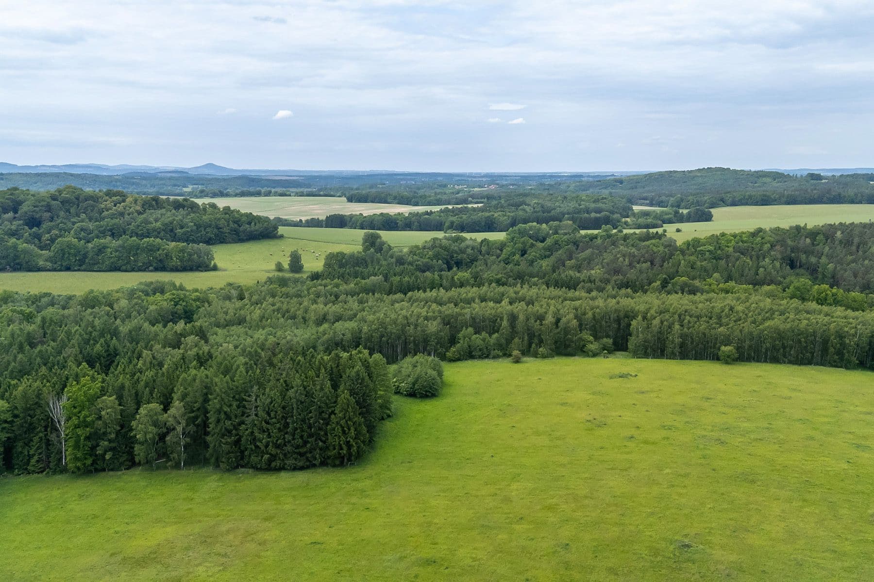 Prodej pozemku 33.624 m², Předlánce, Višňová, Liberecký kraj Prodej pozemku 33.624 m², Předlánce, Višňová, Liberecký kraj