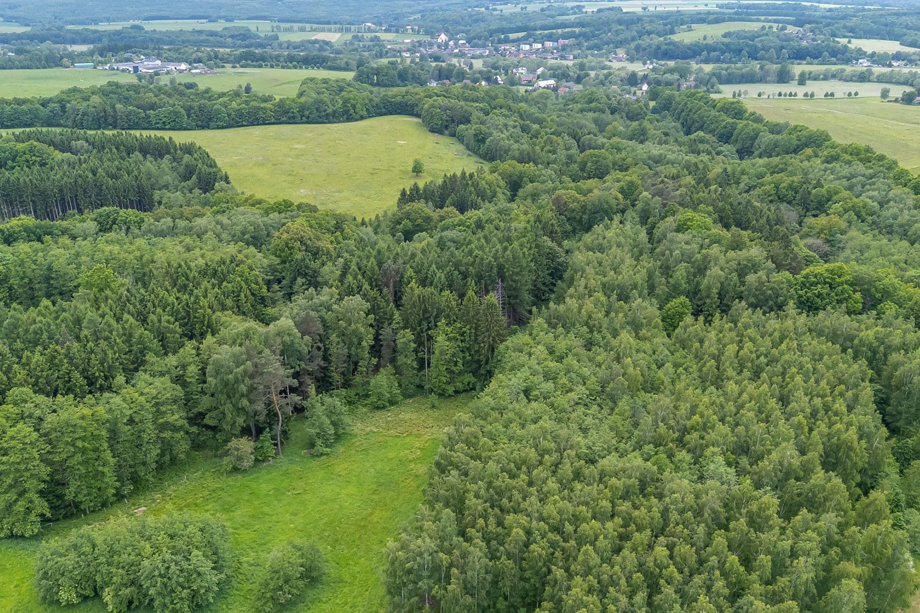 Prodej pozemku 33.624 m², Předlánce, Višňová, Liberecký kraj Prodej pozemku 33.624 m², Předlánce, Višňová, Liberecký kraj