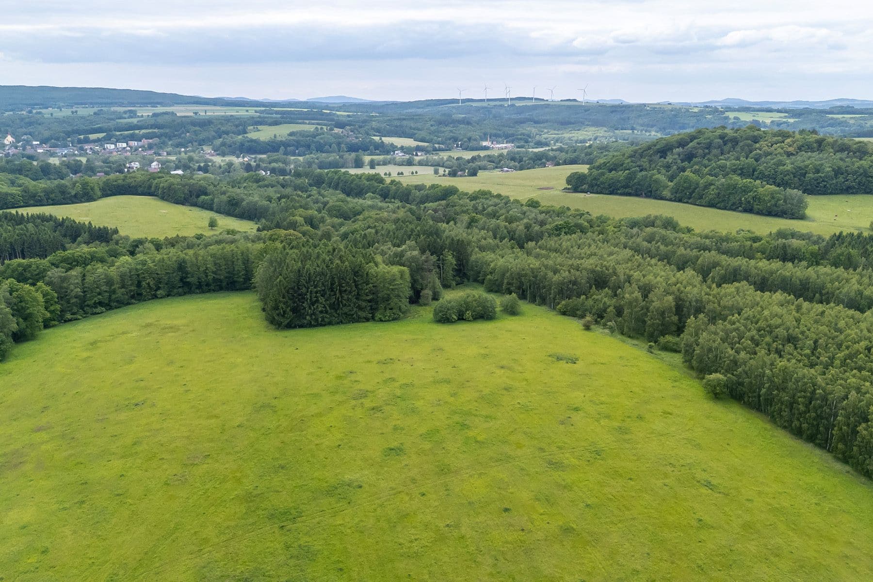 Prodej pozemku 53.442 m², Višňová, Liberecký kraj Prodej pozemku 53.442 m², Višňová, Liberecký kraj