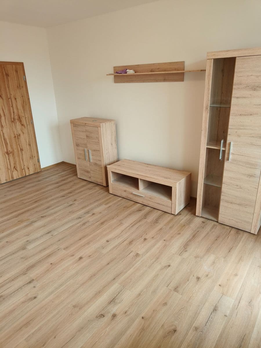 Pronájem bytu 3+1 70 m², Kmochova, Olomouc, Olomoucký kraj Pronájem bytu 3+1 70 m², Kmochova, Olomouc, Olomoucký kraj