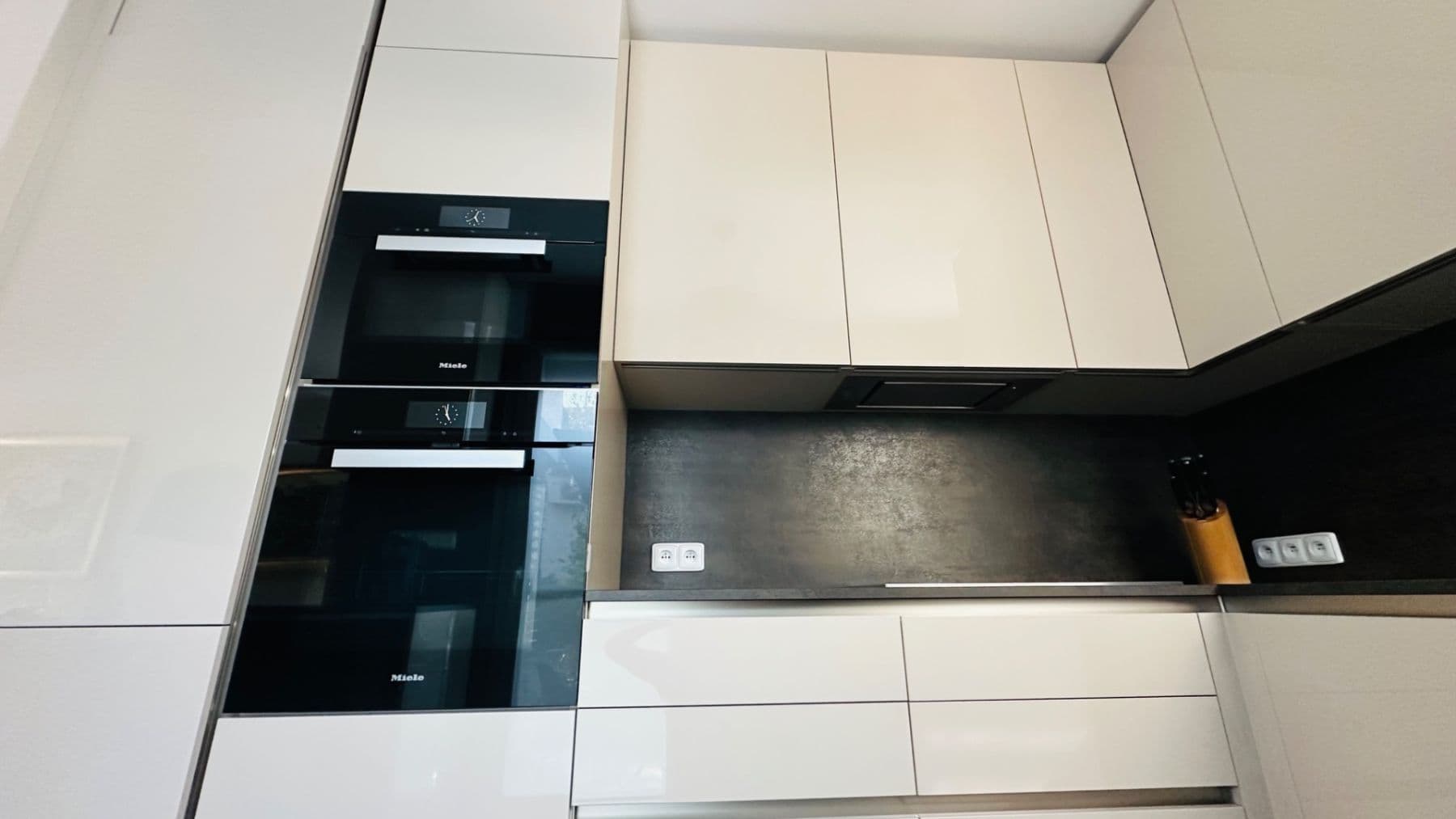 Prodej domu 220 m², pozemek 594 m², Křemenáčová, Praha, Praha Prodej domu 220 m², pozemek 594 m², Křemenáčová, Praha, Praha