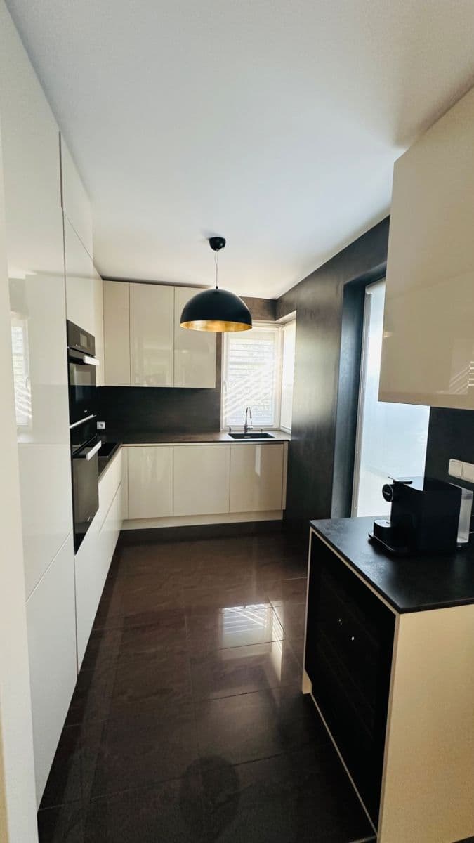 Prodej domu 220 m², pozemek 594 m², Křemenáčová, Praha, Praha Prodej domu 220 m², pozemek 594 m², Křemenáčová, Praha, Praha