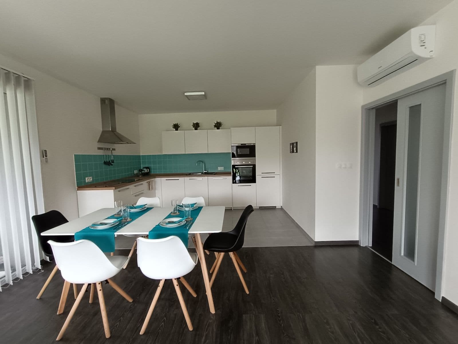 Pronájem domu 161 m², pozemek 750 m², Druhanická, Praha, Praha Pronájem domu 161 m², pozemek 750 m², Druhanická, Praha, Praha