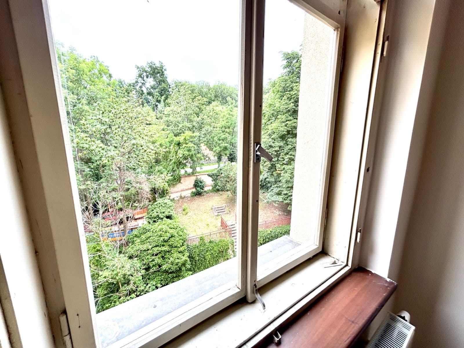 Pronájem bytu 3+1 93 m², Husitská, Praha, Praha Pronájem bytu 3+1 93 m², Husitská, Praha, Praha