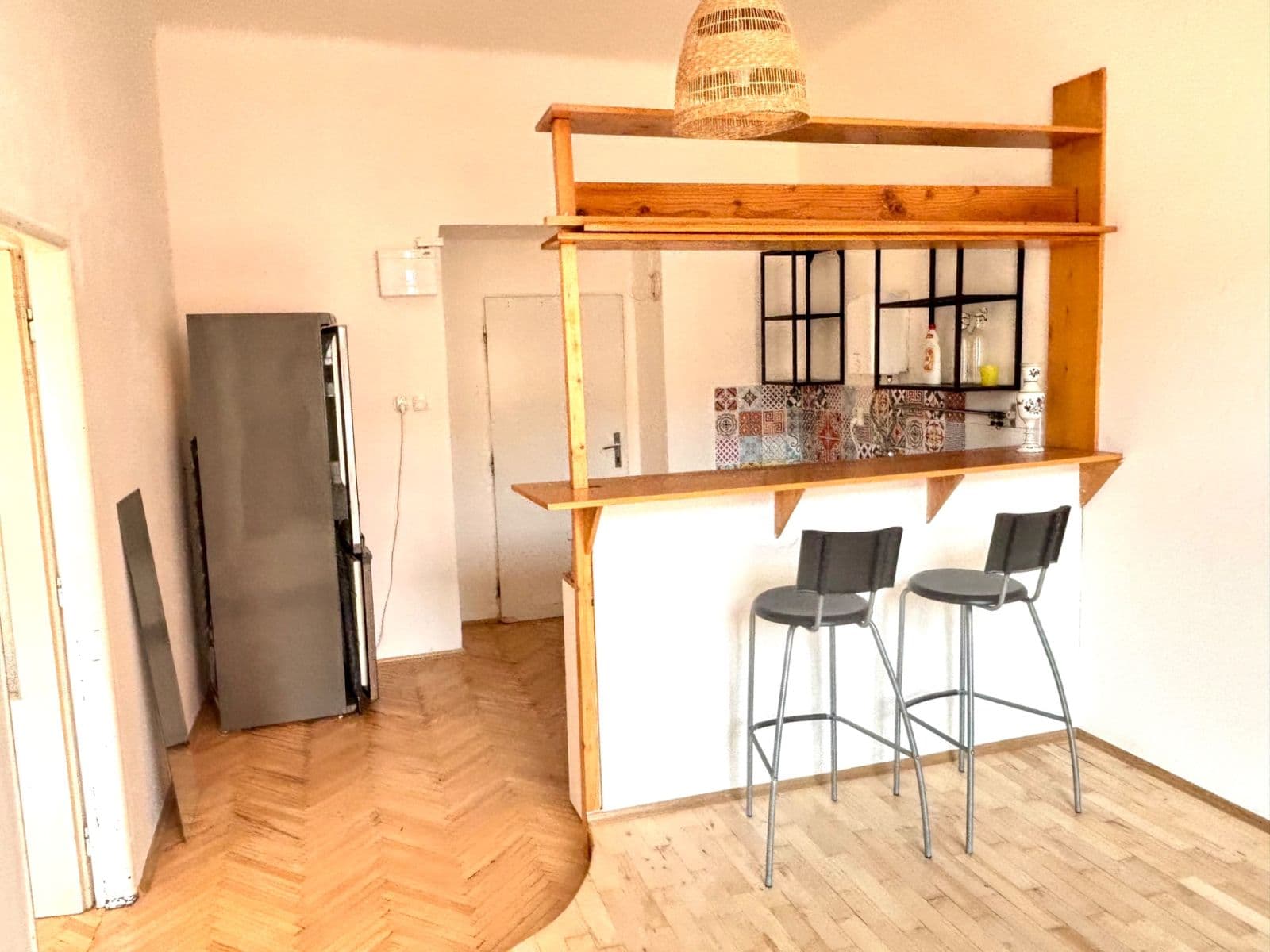 Pronájem bytu 3+1 93 m², Husitská, Praha, Praha Pronájem bytu 3+1 93 m², Husitská, Praha, Praha