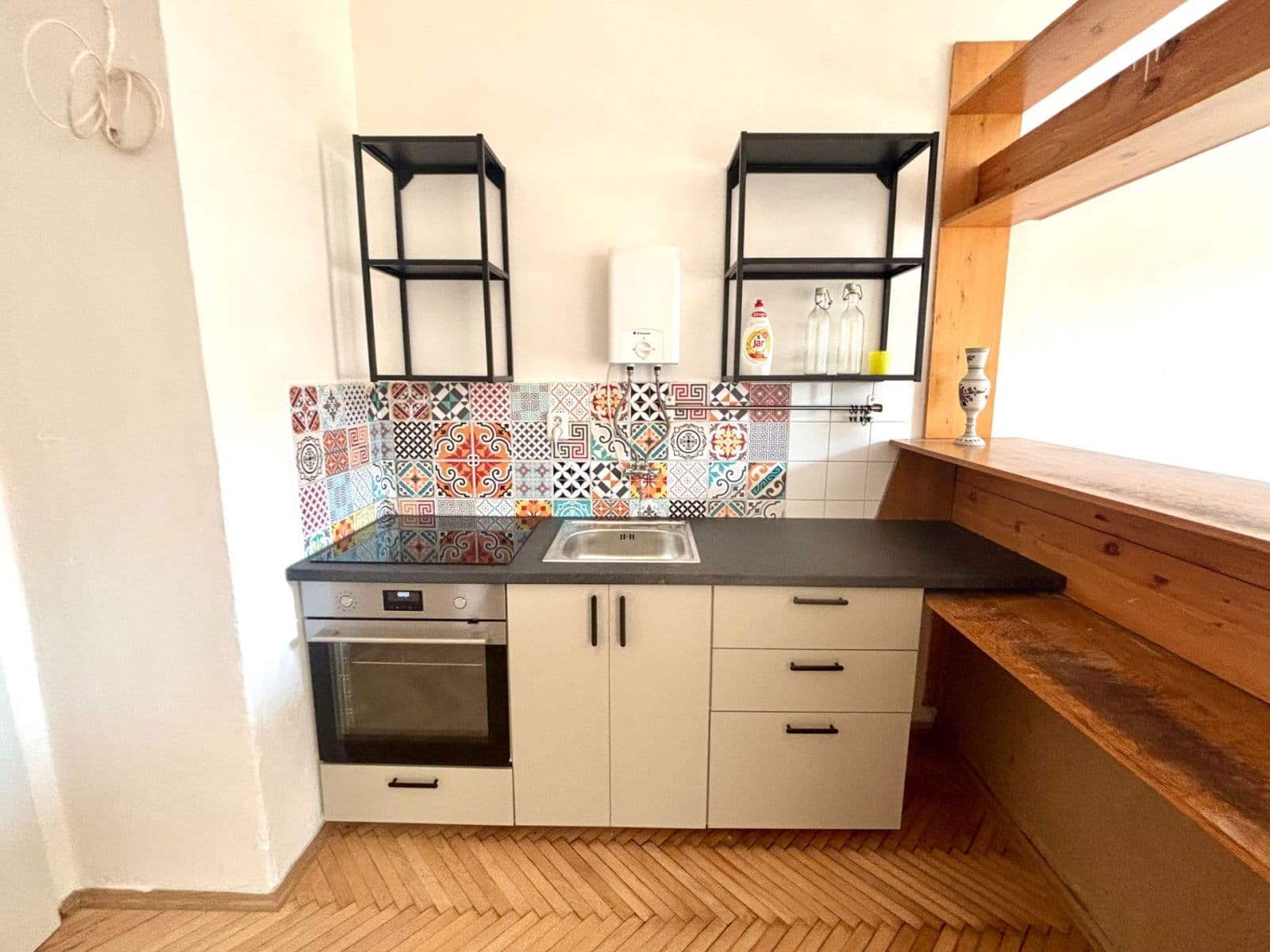 Pronájem bytu 3+1 93 m², Husitská, Praha, Praha Pronájem bytu 3+1 93 m², Husitská, Praha, Praha