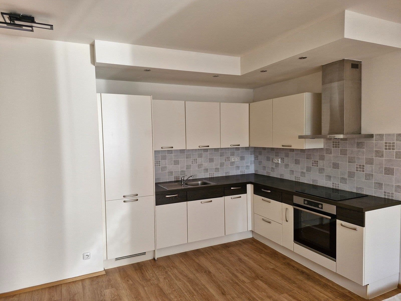 Pronájem bytu 3+kk 76 m², Nad Přehradou, Praha, Praha Pronájem bytu 3+kk 76 m², Nad Přehradou, Praha, Praha
