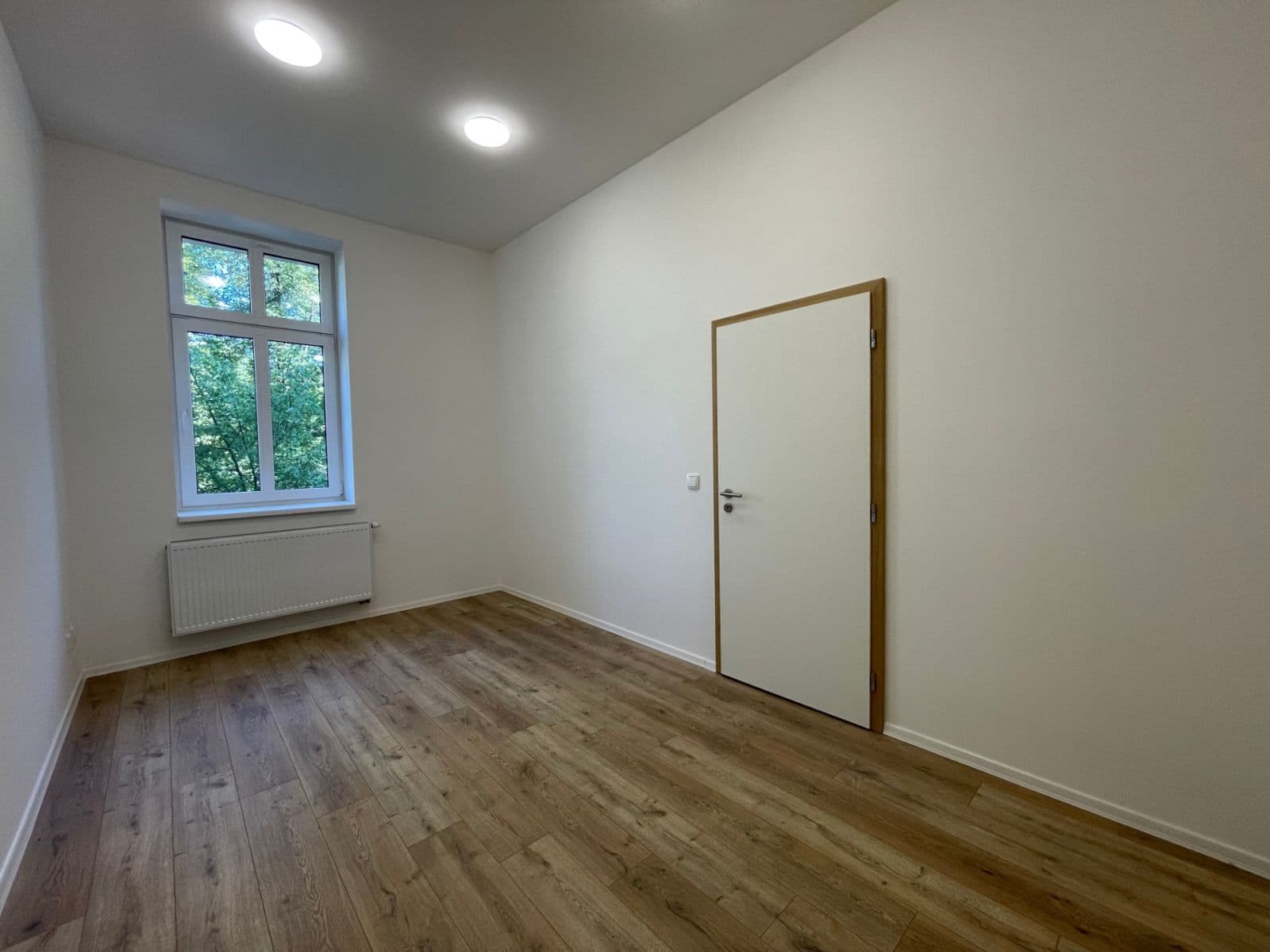 Pronájem bytu 3+1 90 m², Nádražní, Chomutov, Ústecký kraj Pronájem bytu 3+1 90 m², Nádražní, Chomutov, Ústecký kraj