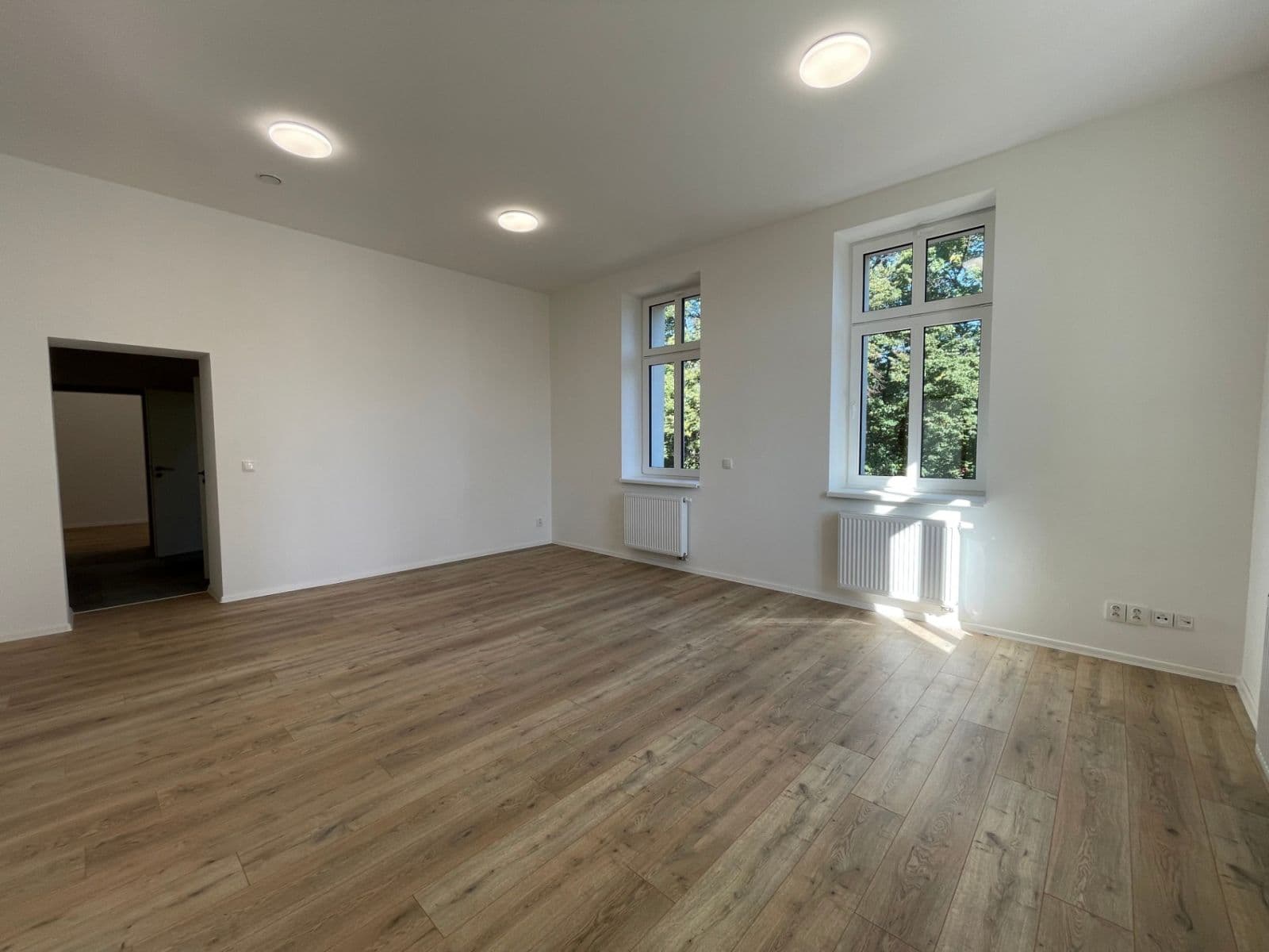 Pronájem bytu 3+1 90 m², Nádražní, Chomutov, Ústecký kraj Pronájem bytu 3+1 90 m², Nádražní, Chomutov, Ústecký kraj