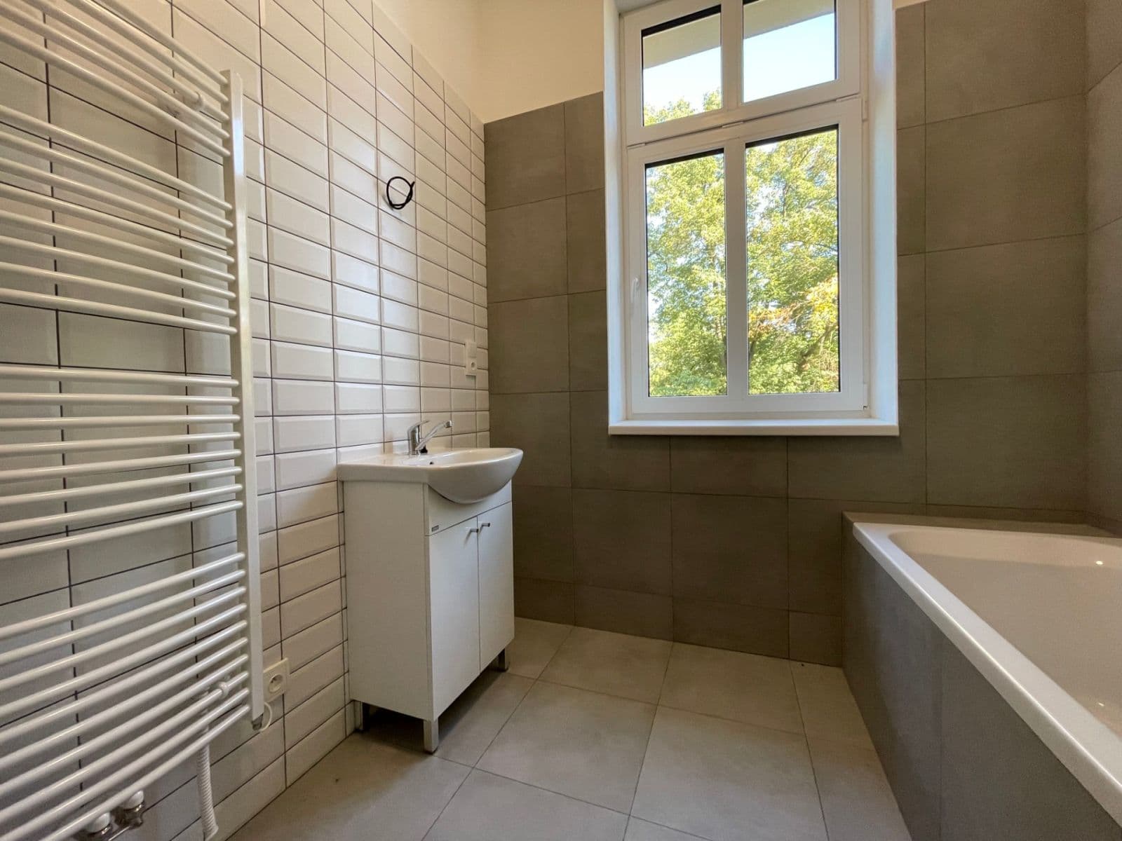 Pronájem bytu 3+1 90 m², Nádražní, Chomutov, Ústecký kraj Pronájem bytu 3+1 90 m², Nádražní, Chomutov, Ústecký kraj