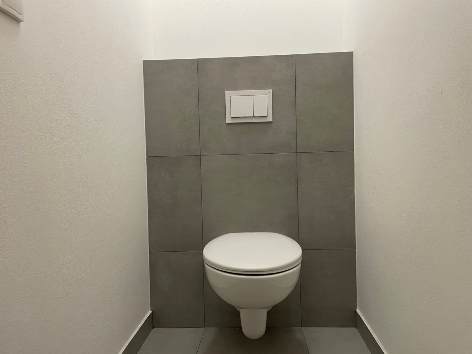 Pronájem bytu 3+1 90 m², Nádražní, Chomutov, Ústecký kraj Pronájem bytu 3+1 90 m², Nádražní, Chomutov, Ústecký kraj