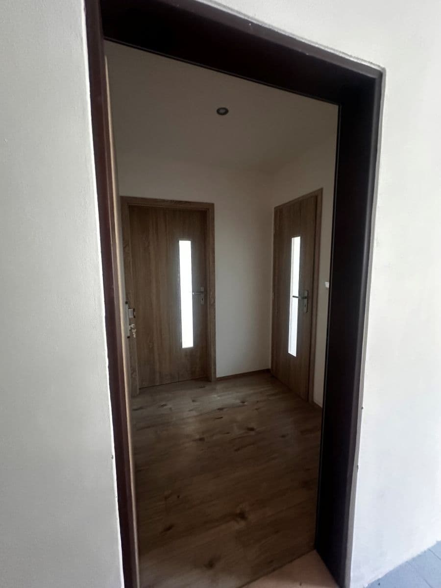 Pronájem bytu 1+kk 27 m², gen. Svobody, Teplice, Ústecký kraj Pronájem bytu 1+kk 27 m², gen. Svobody, Teplice, Ústecký kraj