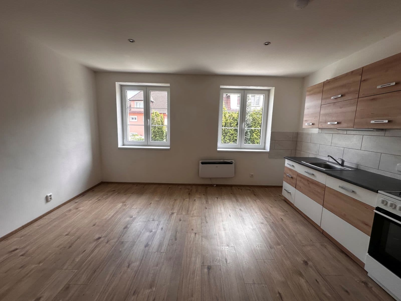 Pronájem bytu 1+kk 27 m², gen. Svobody, Teplice, Ústecký kraj Pronájem bytu 1+kk 27 m², gen. Svobody, Teplice, Ústecký kraj