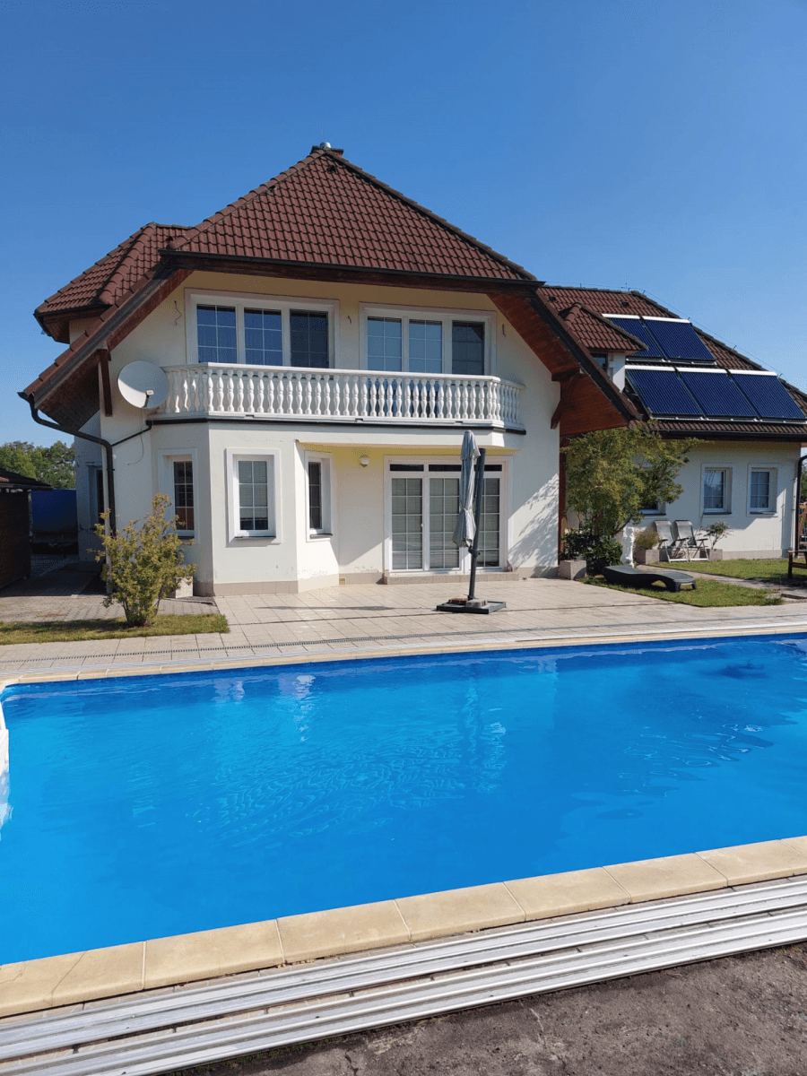 Prodej domu 340 m², pozemek 923 m², Popovičky, Středočeský kraj Prodej domu 340 m², pozemek 923 m², Popovičky, Středočeský kraj