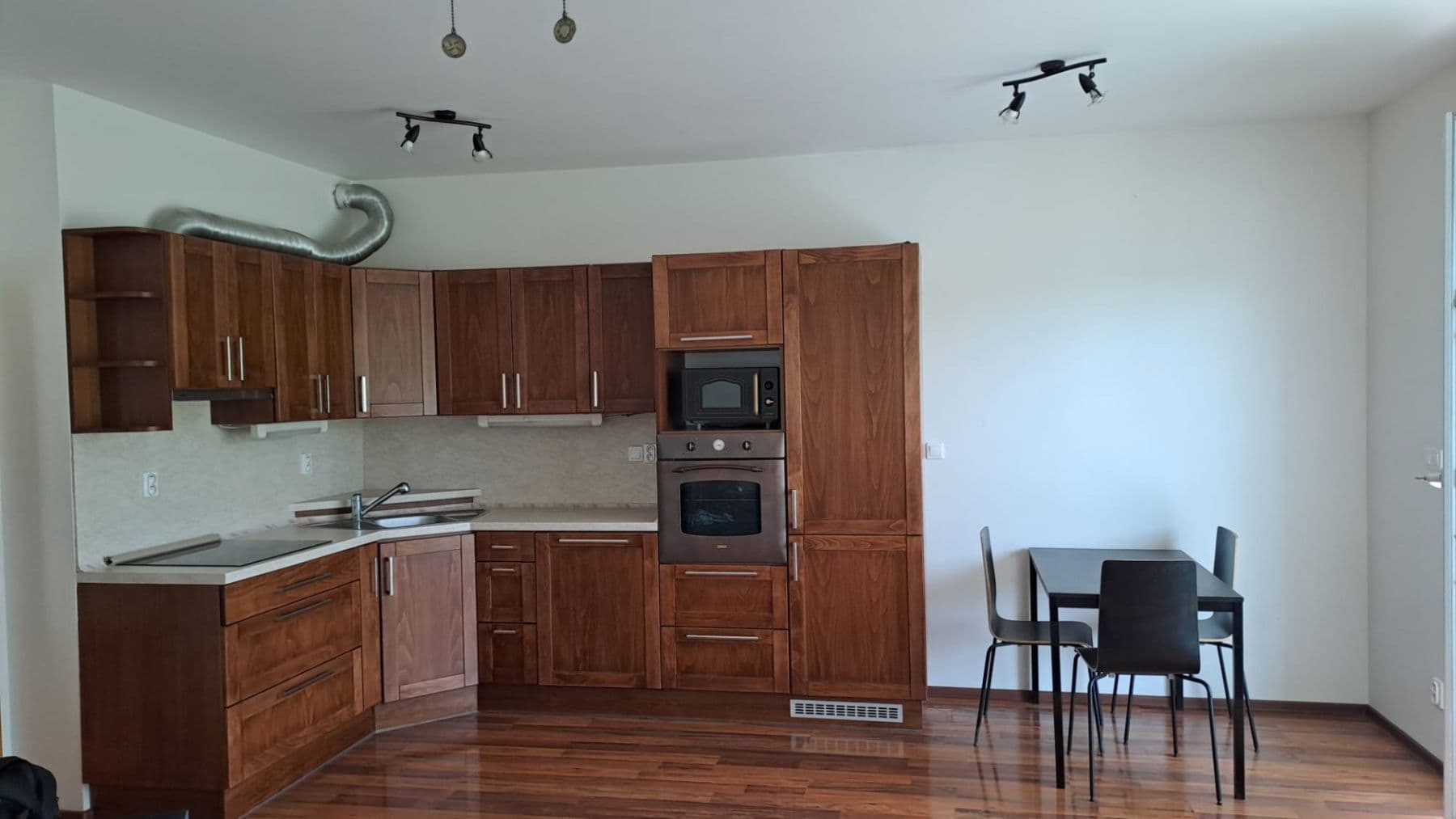 Pronájem bytu 2+kk 57 m², Blšanecká, Praha, Praha Pronájem bytu 2+kk 57 m², Blšanecká, Praha, Praha