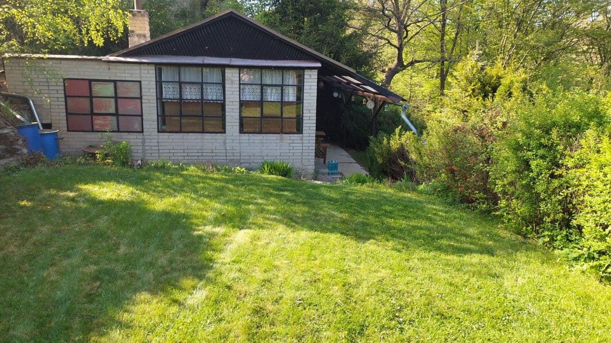Prodej chaty, chalupy 30 m², pozemek 618 m², Bratronice, Středočeský kraj Prodej chaty, chalupy 30 m², pozemek 618 m², Bratronice, Středočeský kraj