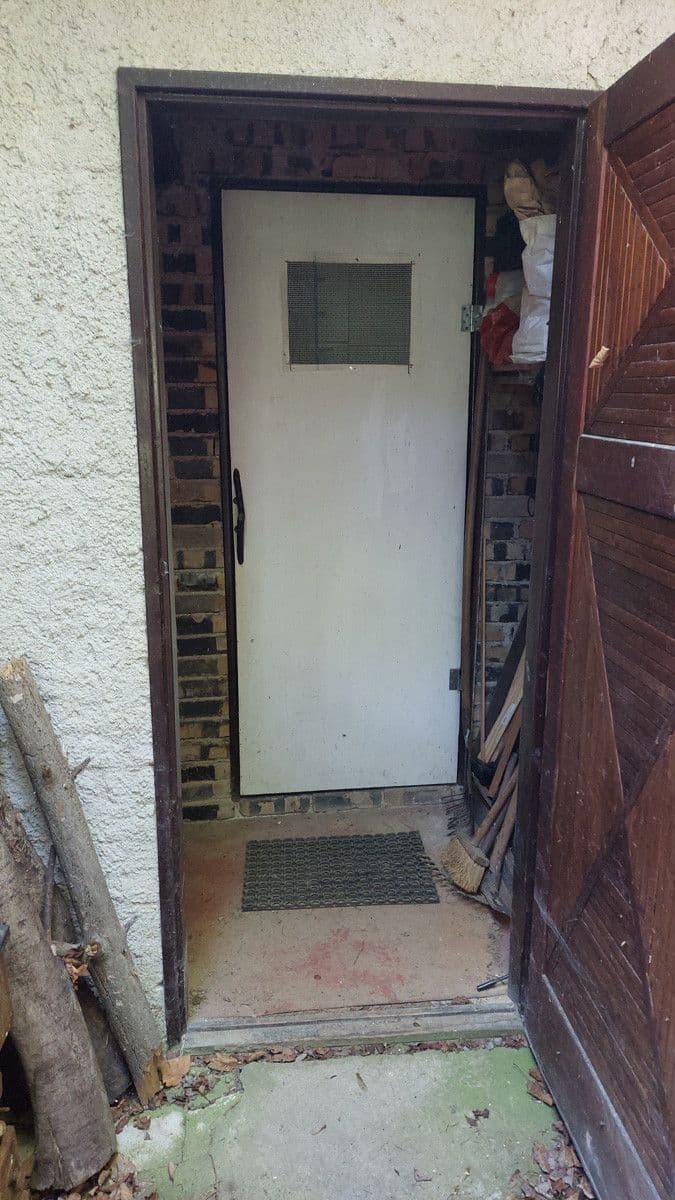 Prodej chaty, chalupy 30 m², pozemek 618 m², Bratronice, Středočeský kraj Prodej chaty, chalupy 30 m², pozemek 618 m², Bratronice, Středočeský kraj