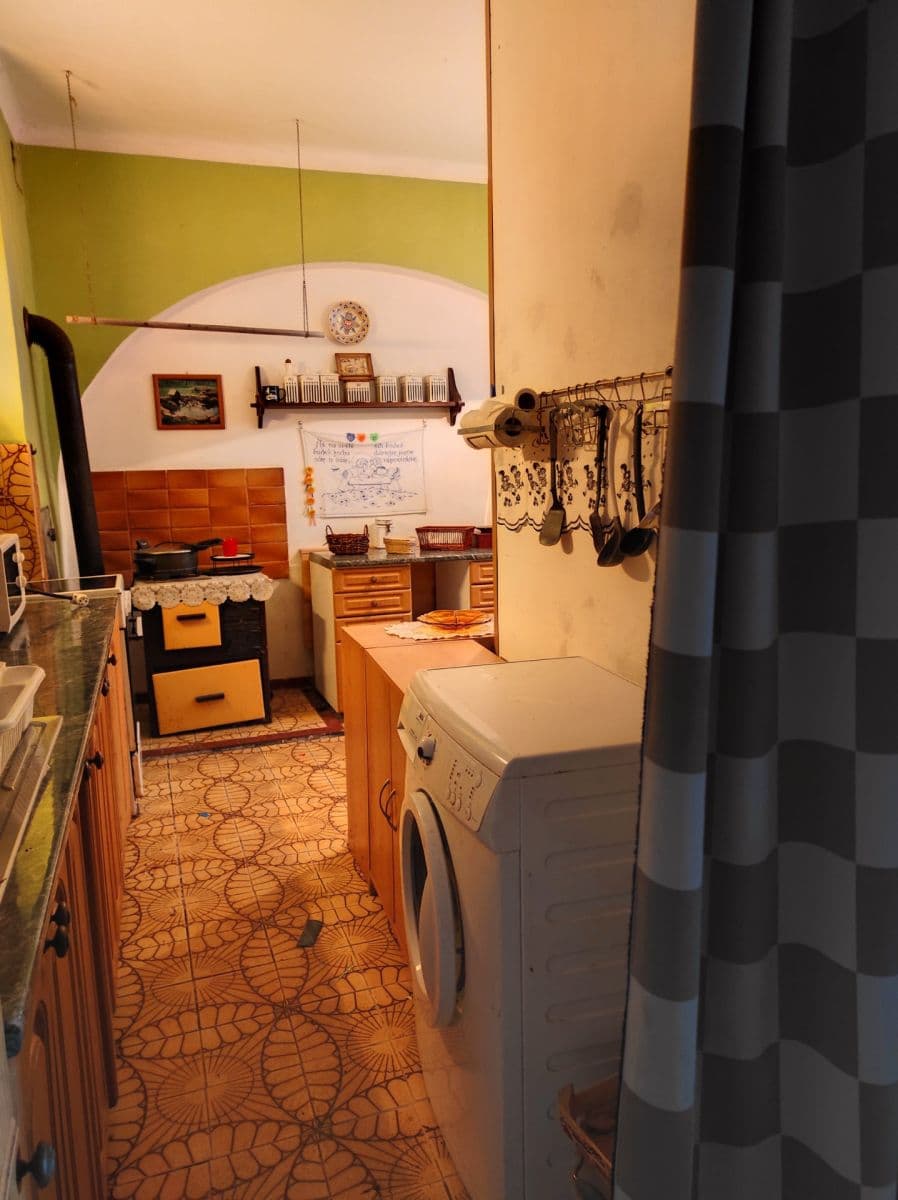 Pronájem domu 97 m², pozemek 300 m², nám. Dr. Tyrše, Čechtice, Středočeský kraj Pronájem domu 97 m², pozemek 300 m², nám. Dr. Tyrše, Čechtice, Středočeský kraj