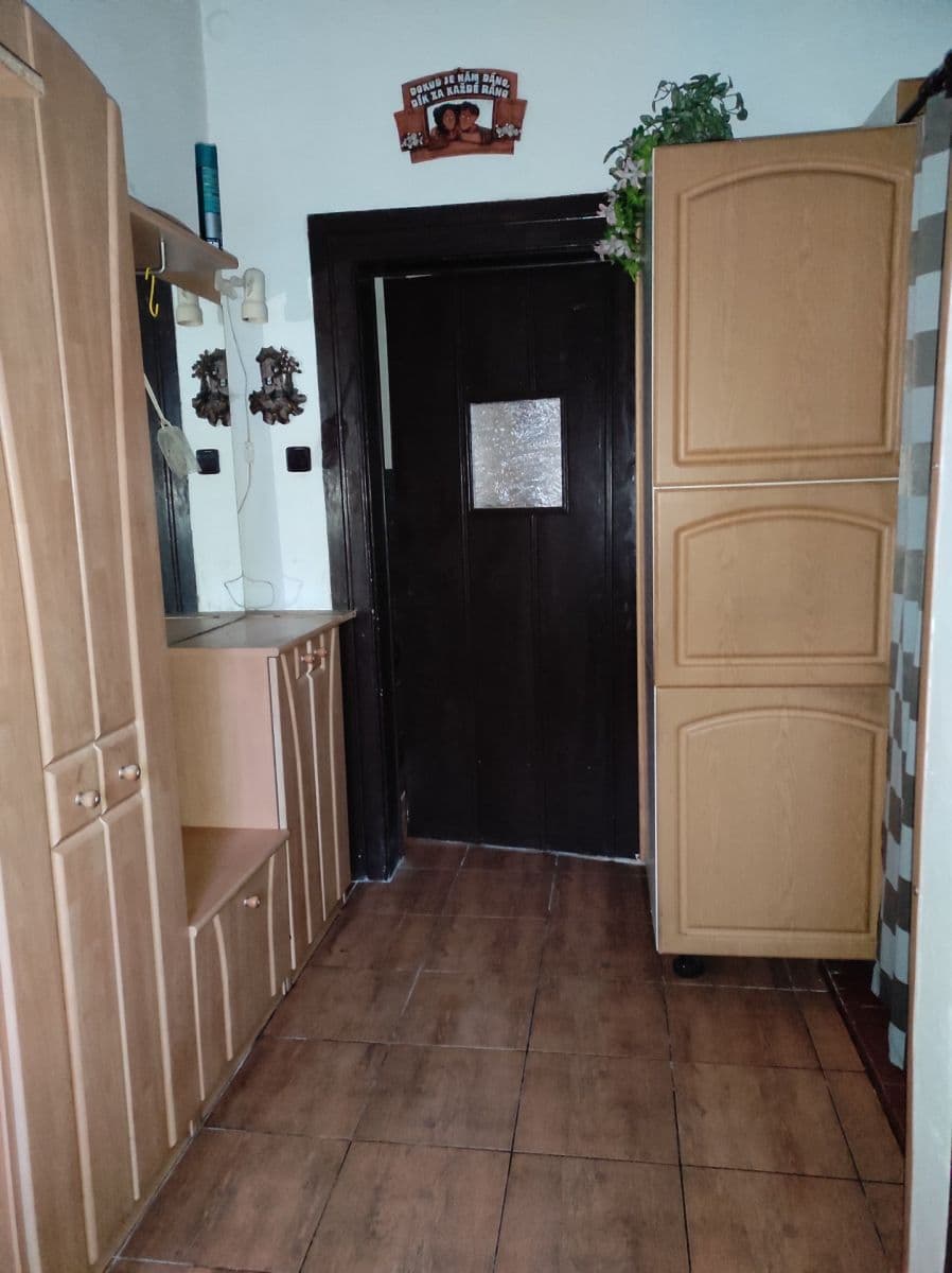 Pronájem domu 97 m², pozemek 300 m², nám. Dr. Tyrše, Čechtice, Středočeský kraj Pronájem domu 97 m², pozemek 300 m², nám. Dr. Tyrše, Čechtice, Středočeský kraj