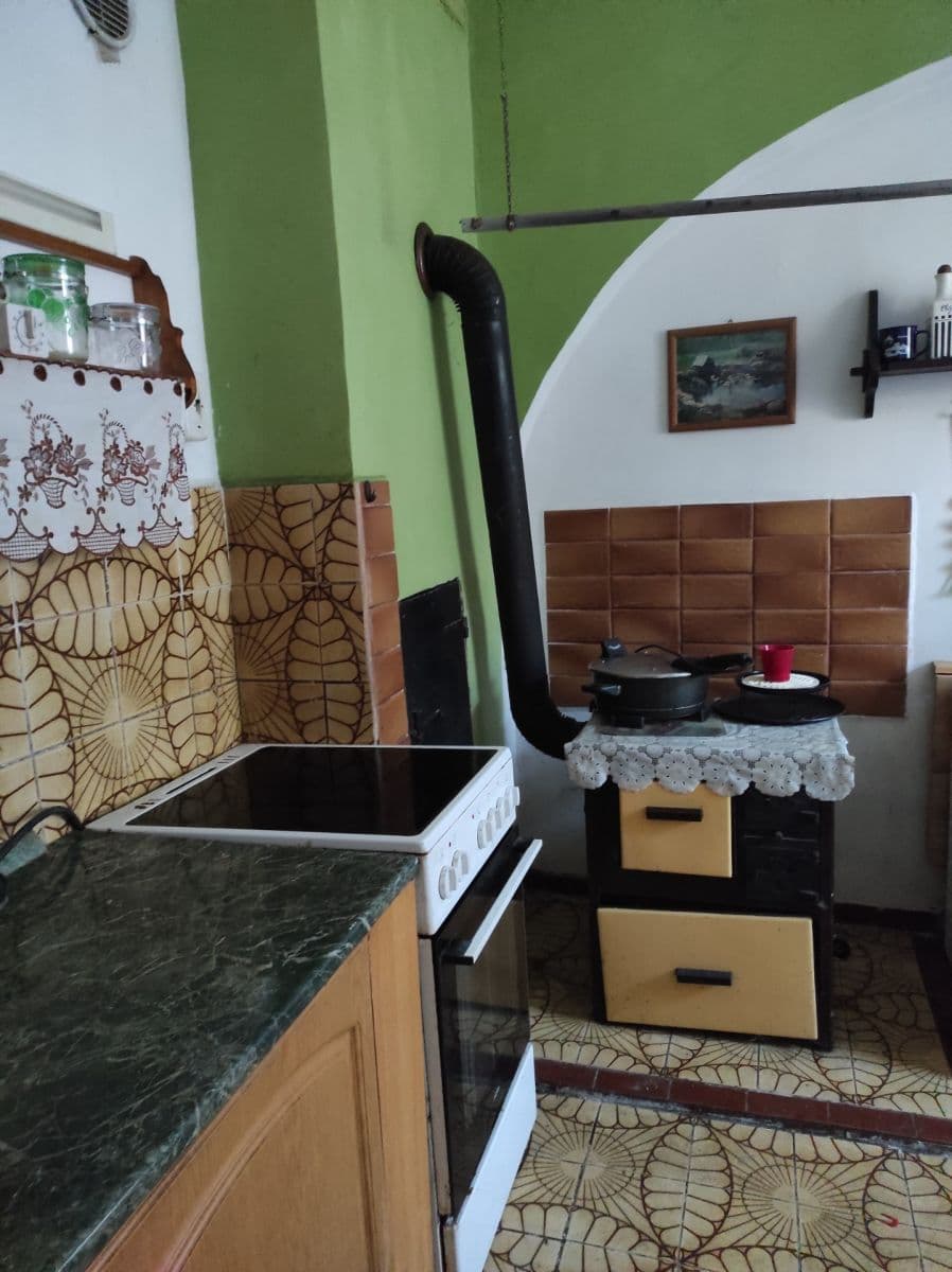 Pronájem domu 97 m², pozemek 300 m², nám. Dr. Tyrše, Čechtice, Středočeský kraj Pronájem domu 97 m², pozemek 300 m², nám. Dr. Tyrše, Čechtice, Středočeský kraj